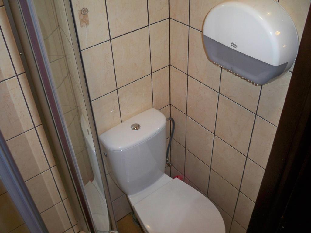 Bed and Breakfast Pas Neriju Skuodas Zimmer foto